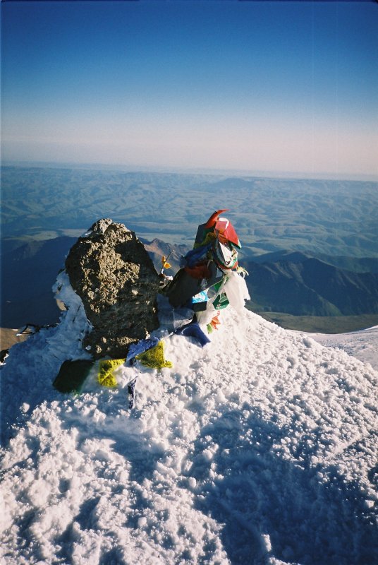Der Westgipfel des Elbrus (5642 m)
