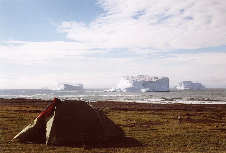 Eisberge vor dem Zelt
